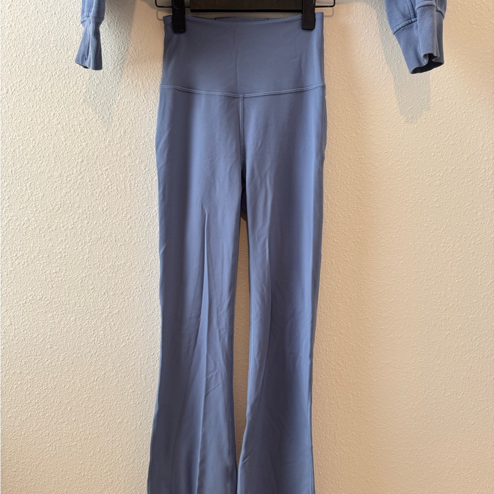 Lululemon Women's Scuba Quarter Zip Hoodie and Leggings Set Water Drop - Picture 3 of 8